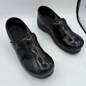 Sanita Clogs Womens Size US 9.5 EU 41 Black Animal Print Danish‎ Denmark Slip On